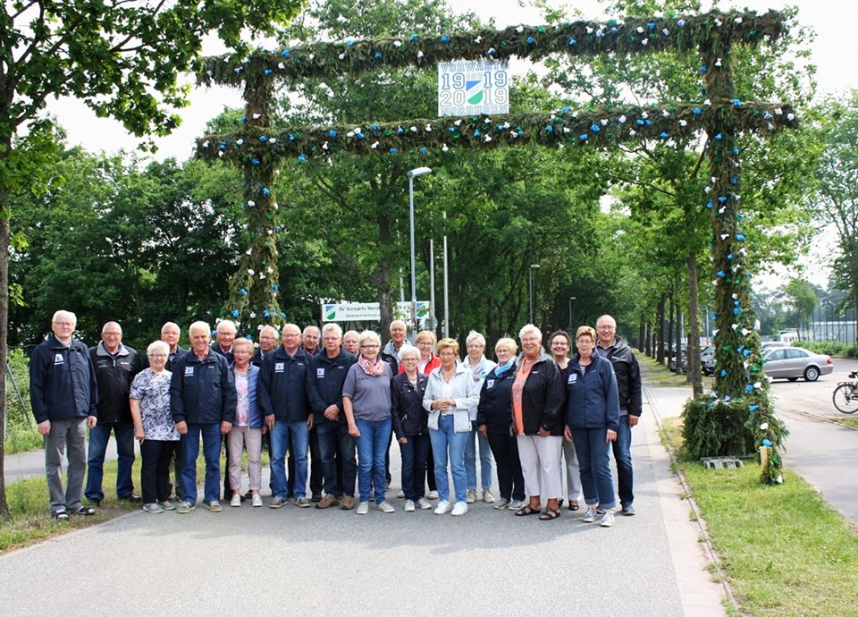 Festbögen zum 100-jährigen Jubiläum